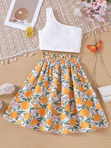 Одежда для девушек Лето Новый модный повседневный набор с диагональным плечом чистый белый топ и юбка с лимонным принтом два часа набор Y240520IW2Z