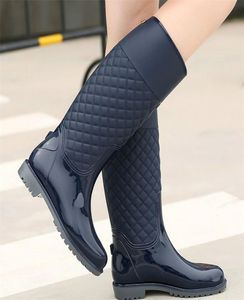 새로운 여성 레인 부츠 레이디 레인 워터 슈즈 ourdoor Rainboots 이탈리아 PVC 고무 레인 부츠 레이디 방수 신발 Y2007237682921