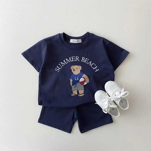 Clothing Sets 2023 South Korean baby boy clothing set childrens summer clothing cartoon bear T-shirt+shorts two-piece set newborn boy and girl clothing J240518