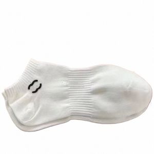 Cott Socks Женщины мужчины Классическое дышащее черное белое смешивание футбольных баскетбольных спортивных носков дизайнер роскошный случайный комфорт y8yr##
