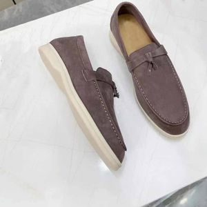 Mulheres vestir sapatos masculinos sapato de grife plana 100% fivela de fivela de metal lady camurça feminina mulas casuais homens Princetown Men pisando mocassins preguiçosos tamanho 35-42-45 com 50 s