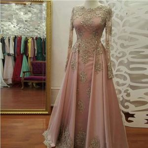 Blush Rose Gold långärmad aftonklänningar för kvinnor bär spetsapplikationer Crystal Abiye Dubai Caftan Muslim Prom Party klänningar 2470
