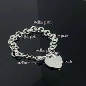 デザイナージュエリーTiffanyJewelry T Home Seiko High Quality One Arrow Heart Piercing Bracelet Heart Simple Womens Jewelry Beautiful537