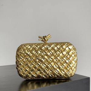 10A Mirror Quality Women Wedding Knot Clutch Bag Designer Padded Intreccio Leather Designer Purse Fashion Lady Handbag Luxury Metallic Knot Clasp Stängning med låda