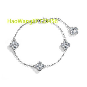 Dropshipping Custom Moissanite Armband 18K White Gold Plated Luxury S925 Silver Moissanite Four Leaf Clover Armband Women