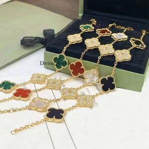 Vanclef Bracelet Designer Bracelet Vanclef Classic Brand Clover Bracelet Five Flower Bracelet Fashionable And Luxurious Bracelet Women Charm Bracelet 485 328