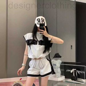 Women's Tracksuits Designer 2024 Summer Letter Printing Fashion Loose Standing Neck Casual Sleeveless Top Age Reducing Sunscreen Set Women's Fashion J432