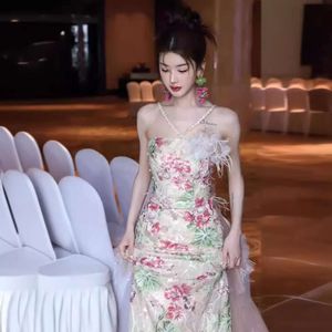 Bröllopsengagemang kväll 2024 rostande klädsel ljus lyx ny kinesisk brud morgon klänning bankett klänning