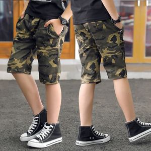 Ienens Teens Army Shorts Camouflage Kort byxor Barn Korta byxor Kids Bomullsbordshorts Boy Summer Thin Loose Shorts 240425