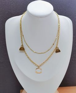 18k guldpläterade halsband designer brev smycken män fashional personlighet hänge halsband bröllop tillbehör parti ingen låda