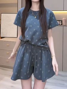 女性向けの春の春と夏の有名なダイヤモンドショートスリーブTシャツ弾性ハイウエストスカートセット240517