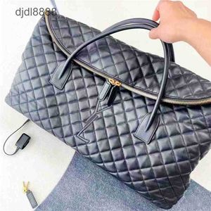 Mirror Quality Designer Clutch Trunk Bags Large Capacity Travel Luggage Handbags Womens Mens Leather Es Quilted Tote Duffle Cross Body Weekend Shoulder Bag