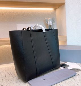 Tote Bag Luxury Designer Sheepskin Composite Handbags Large Capacity shopping bag Black quilted lambskin women's shoulder bag attaches mini Wallet Black