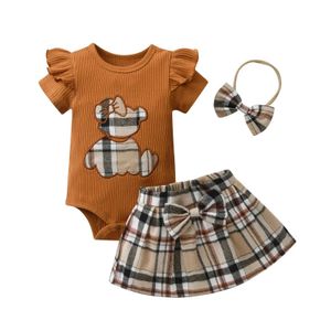 衣類セット3個の新生児の女の赤ちゃんの夏の服セット編み編みのジャンプスーツトップ+弓ヘッドバンドセットJ240518をセット