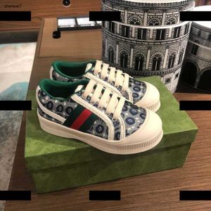 Top Kids Casual Shoe Child Sneakers baby shoes well made stripe design 2023 New Products Box Packaging Spring Children's Size 26-35