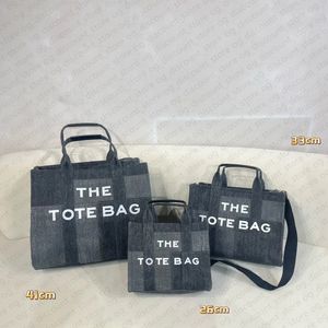 2024 Weekend designer tote bag Luxurys handbags clutch pochette bags Women's mens fashion Cross Body Canvas Nylon shoulder Top handle Shopper Bag