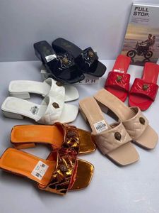 2024 Summer Nya sandaler för skivor för damer. 2024 sommar nya sandaler för damer tofflor bilder