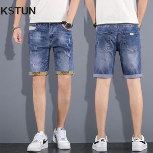 Jeanse dżinsowe dla mężczyzn szczupłe letnie szorty rozciągające niebieskie mankiety desinger modne litery streetwear swobodny 240516