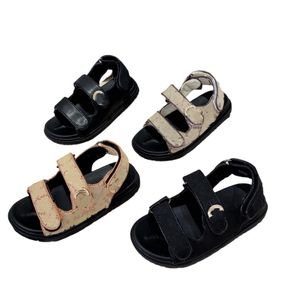 2024 New Kids Boy Sandals Summer Fashion Girl Princess Shoes Canvas broderade G Dad Sandaler Högkvalitativa varumärkeskor Barnplattform Muls tofflor Brun Black