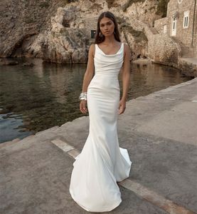 Seksowne długie krepe kowarskie sukienki ślubne szyi w rozmiarze Plusy Scoop plisted vestido de novia zamek błyskawiczny