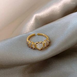 Rings de cluster Chegada Coreia do Sul Fashion Delicidade Online Celebridade Punch Heart Opal Opal Ajuste Ajuste Ajusta Mulher 2024
