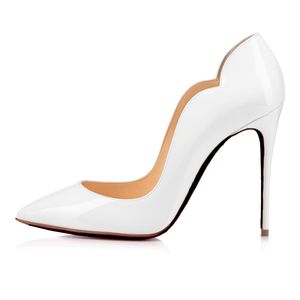 2024 Designer Dress Sukiety Sukienki Sneakers Kobiety Luksusowy potrójnie czarny biały patent skórzany zamsz 8 cm 10cm 12 cm impreza kobiet seksowne buty ślubne 35-44