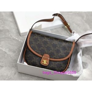 As lojas vendem bolsas prontas para uso do arco triunfal clássico Prbyopia One ombro Saco de moda Lisa Crossbody Impresso Saddle de outono/inverno Mesmo estilo 4cx4