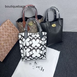 Сумочка роскошных брендов дизайнерские скидки женские сумки новая сумочка в стиле для цветов и сумки с гладкой универсальной высшей версией одно плечо кросс -кубол