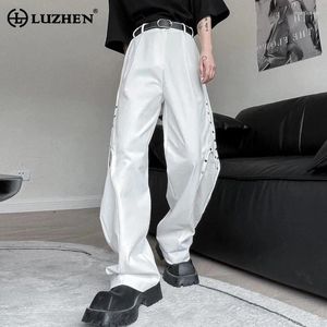 Herrbyxor Luzhen Rivet Metal Dekorera skarvning Design Solid Color Trendy Straight 2024 Spring Fashion Street Men byxor LZ3560