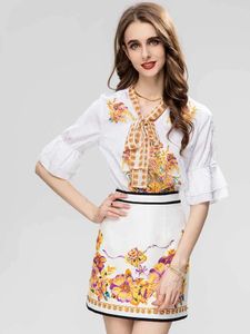 Sukienki robocze Moaayina Projektant mody Suit Spring Summer Damskie kołnierzyka Karbar Flare z krótkim rękawem koszulka kryształowy zestaw spódnicy