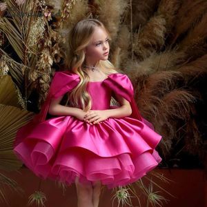 Flickans klänningar Flower Girl Dress Laminerade fluffiga ärmar Princess Girl Dress Rose Satin Bow Childrens Party Dress D240520
