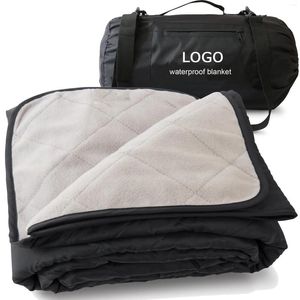 Filtar utomhusprodukter som gungar fleece camping filt polyester vattentät förtjockad bärbar fuktproof picknickmatta