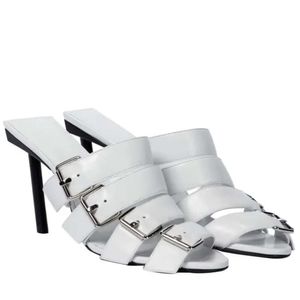 Mulheres senhoras 2024 Genuínas de couro real salto alto Sandálias casuais de verão Flip-flops Fcondedle Vestido de noiva Gladiador Sapatos Sexy White Color 538