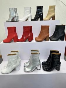 Tabi Boots Unisex 분할 발가락 디자인 신발 새로운 화려한 클래식 아나토미 발목 두꺼운 발 뒤꿈치 라운드 헤드 패션 발목 부츠