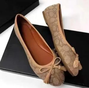 2024 Fashion Luxury Designer Dress Shoes Women Ballet Shoes Women's Bow Shoes French Satin Flat Shoes Flat Shoes Ballerina Shoes Storlek 35-40 001