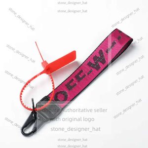 Av Withe Shoes Key Chain Luxury KeyChain Nyckelkedja Transparent gummi gelébokstav Män kvinnor Canvas Off White Fashion Trend Brand Off Keychain 654b