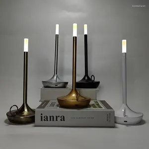 Lampy stołowe Nordic Nowoczesne minimalistyczne ładowanie USB Touch sypialnia nocna kreatywna nocna światło barowa bar lampa atmosfery lampa