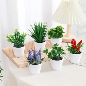 装飾的な花1セット（6pcs）シミュレートされた植物の鉢植えの植物が机に配置された植物は、ホワイヤーガーデンとビジネスオフィスの中庭に配置されています