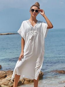 Abiti di caftano per donne Nappa bianca in cotone morbido costume da bagno coppa il maxi abito di veste da spiaggia lacetunica