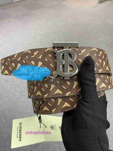 Дизайнер Borbaroy Belt Fashion Buckle Подлинная кожаная кожаная консервированная консервированная продукция мужская ремень 8052784
