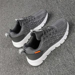 Lässige Schuhe Nummer 40 ETE Black Running Herren -Basketball -Sneaker für Mann Sport Est Kawaiis Universal Brand Ydx1