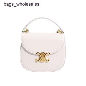 Factory Stores Wholesale and Retail Small Dign Womens Bag Triumph Gate Saddle Spring/summer 2024 New Crossbody One Shoulder Temperament WomenGNPQ