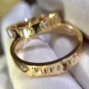 Designer Brand Gaoding T Network Celebrity Tifhree Diamond Coppia Ring Titanium Steel Wedding R