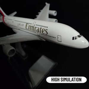 Skala 1: 400 Metal Airplane Replica Emirates A380 Airlines Boeing Airbus Model Diecast Aircraft Miniature Toy for Boys