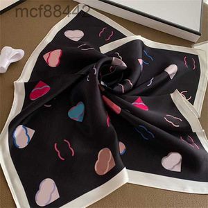 Famous Women Brand Designer Silk Cashmere Scarves High Quality Letters Scarf Autumn Winter Outdoor Keep Warm Shawl Wrap Christmas Gift Size 50*50cm