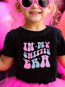 私のスウィフト時代のTシャツプリントクルーのネックライン半袖Tシャツの女の子と子供の春/夏/秋のカジュアルトップY240521