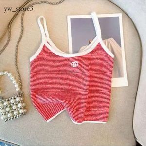 Chanells T Shirt Kadın T-Shirt Kanal Gömlek Parlak Rhinestone Lüks Seksi Yelek Moda Tasarımcısı P Sesle Top Klasik C Mektup Kadınlar Moda Kısa Kollu