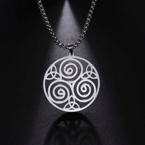 Triqueta Triple Spiral wisid Naszyjnik dla mężczyzn Naszyjniki ze stali nierdzewnej Viking Biżuteria Wicca Amulet Akcesoria łańcuch pudełka