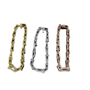 Moda New Chain Chain em forma de diamante colar embutido de diamante alto senso de temperamento moda moda cubana neutra horseshoe fivela clavícula 13f1