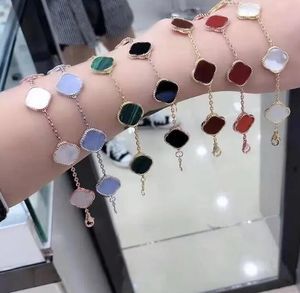 Bracelets de folhas de quatro folhas pulseira de designer de luxo Van Cadeir de moda Chain Women Wedding Gift Party Festival Presentes de alta qualidade